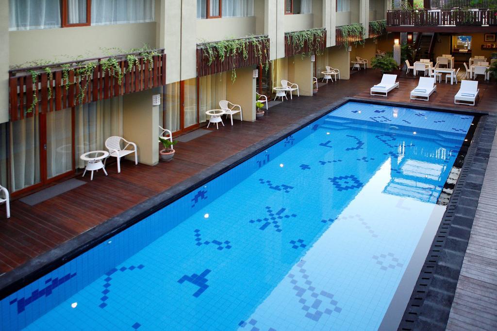Devata Suites And Residence Легиан Экстерьер фото
