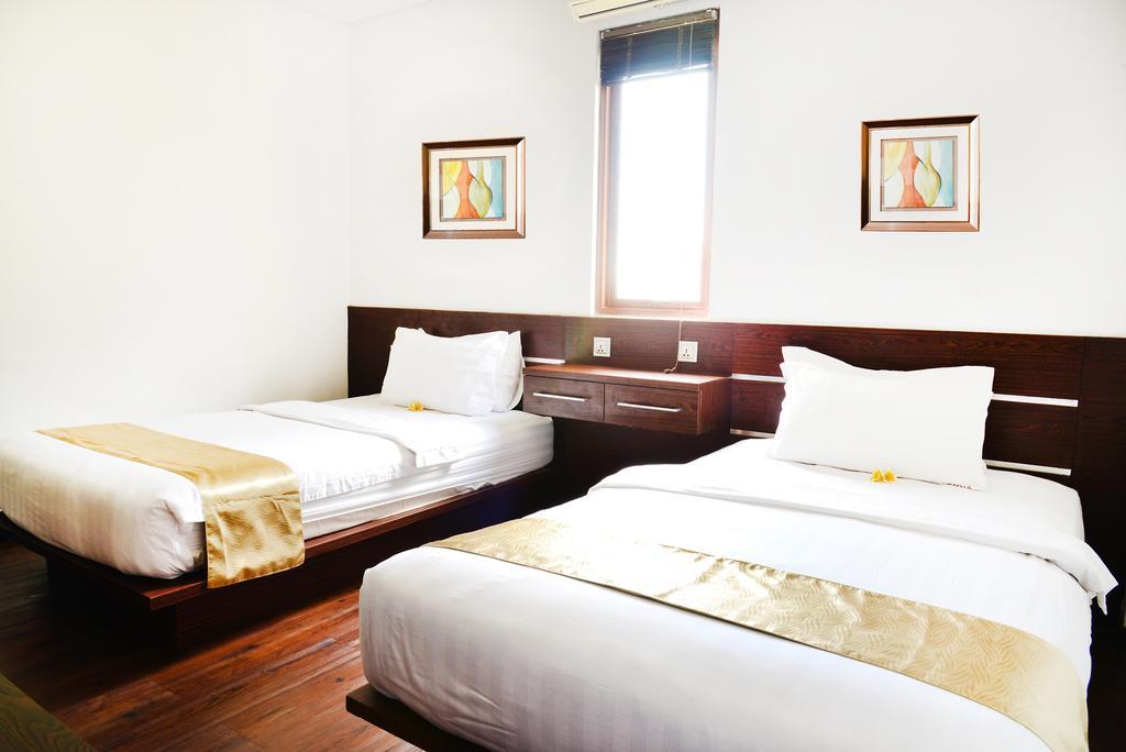 Devata Suites And Residence Легиан Экстерьер фото