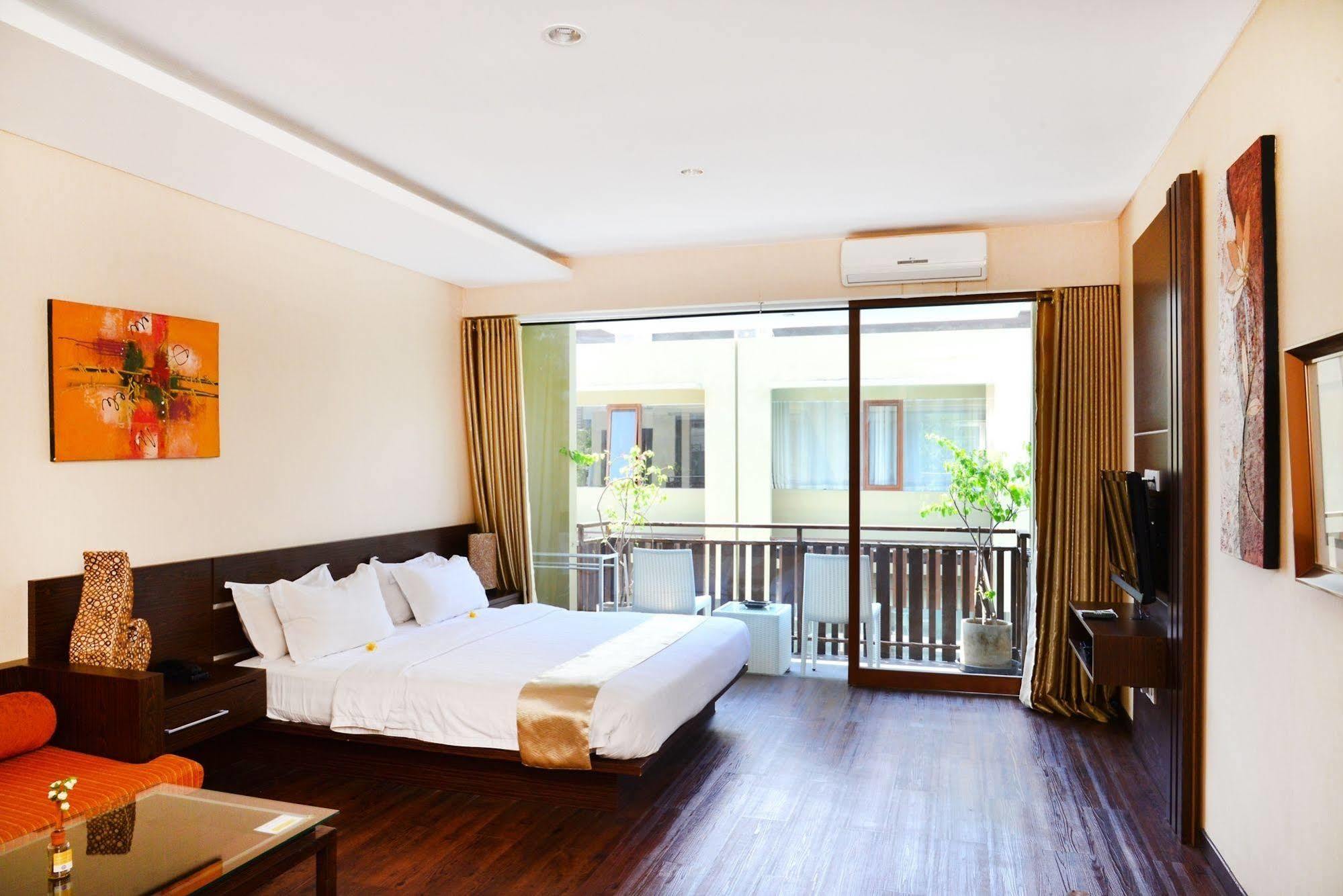 Devata Suites And Residence Легиан Экстерьер фото